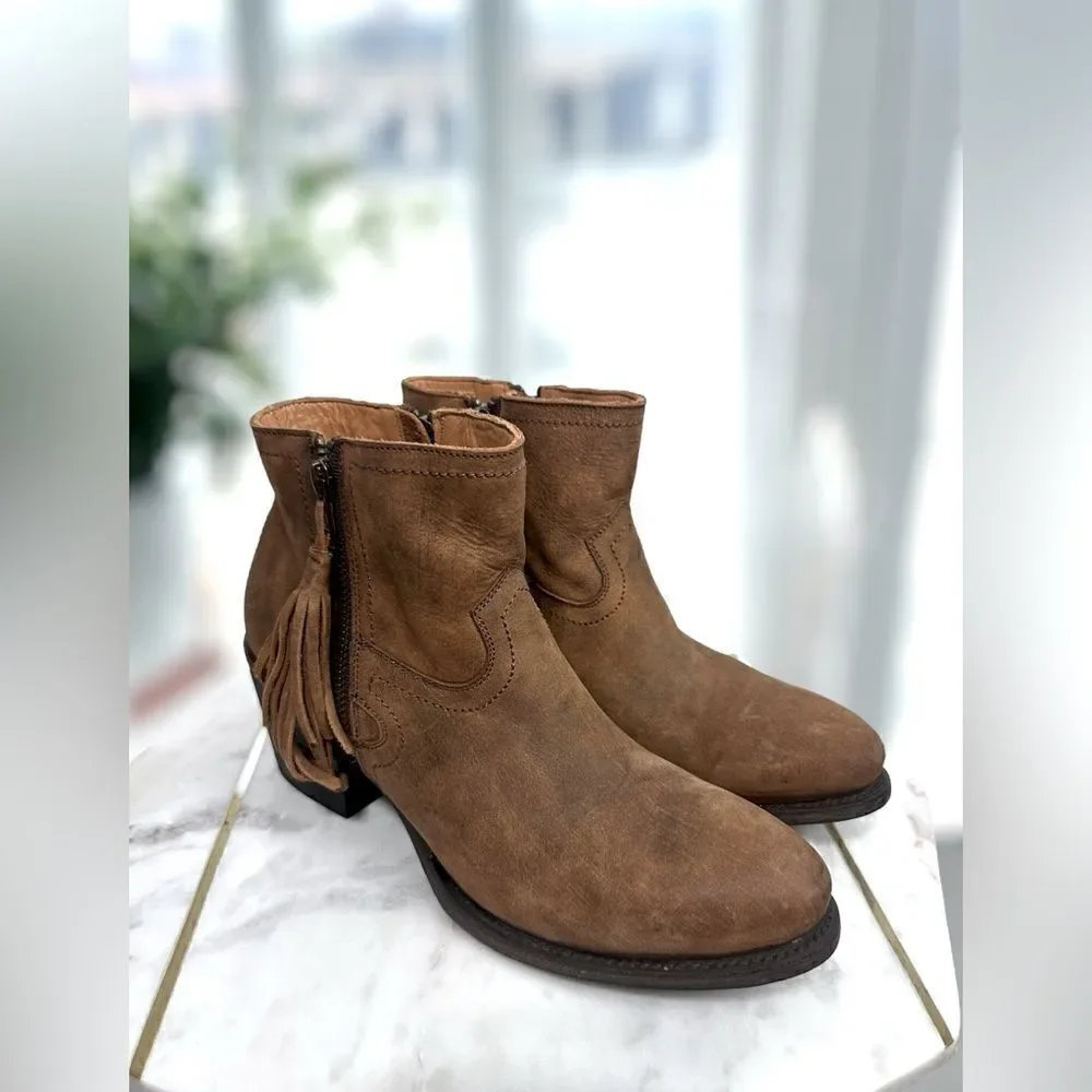 Anthropologie BASKE FRINGED WESTERN Handmade leather Goodyear Welt Boot Size 8